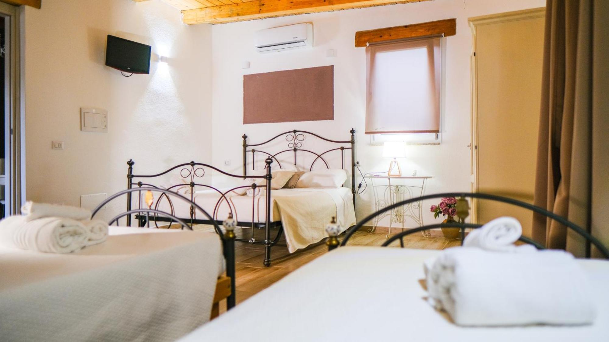 Antica Dimora Storica Villa Di Labbiu Relax & Rooms Design Sorso Exterior foto